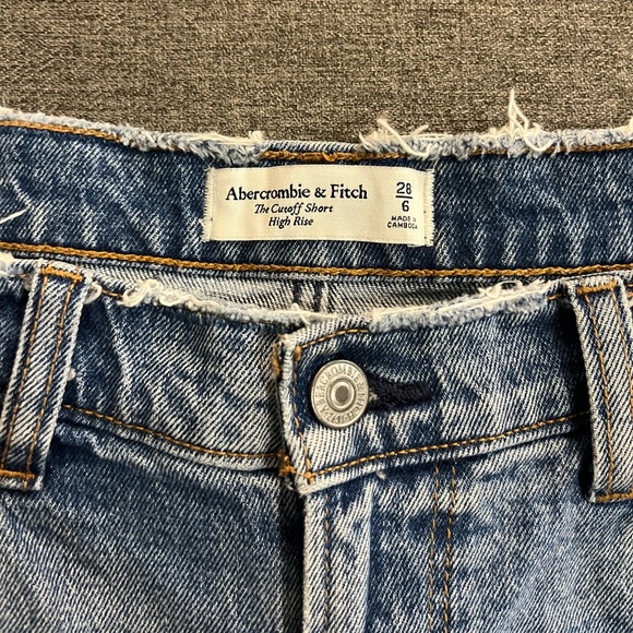 Abercrombie denim shorts - Picture 2 of 3